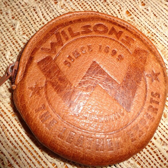 Vtg. WILSONS Leather Coin Pouch w/Key Ring Brown Zip Closure Round Embossed - Picture 10 of 13